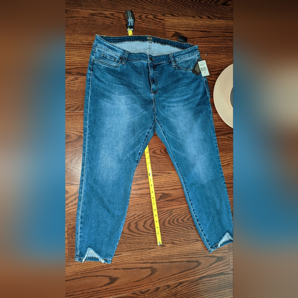 Jeans - Picture 2 of 7